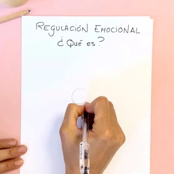 Elena Carpio Instagram